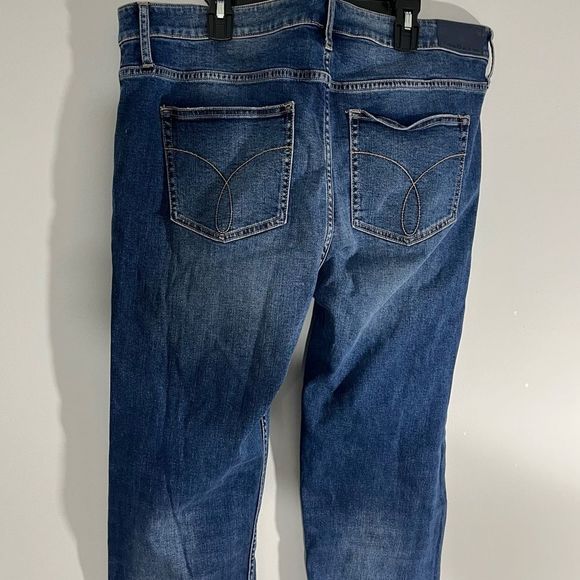 Calvin Klein Jeans - Picture 6 of 15